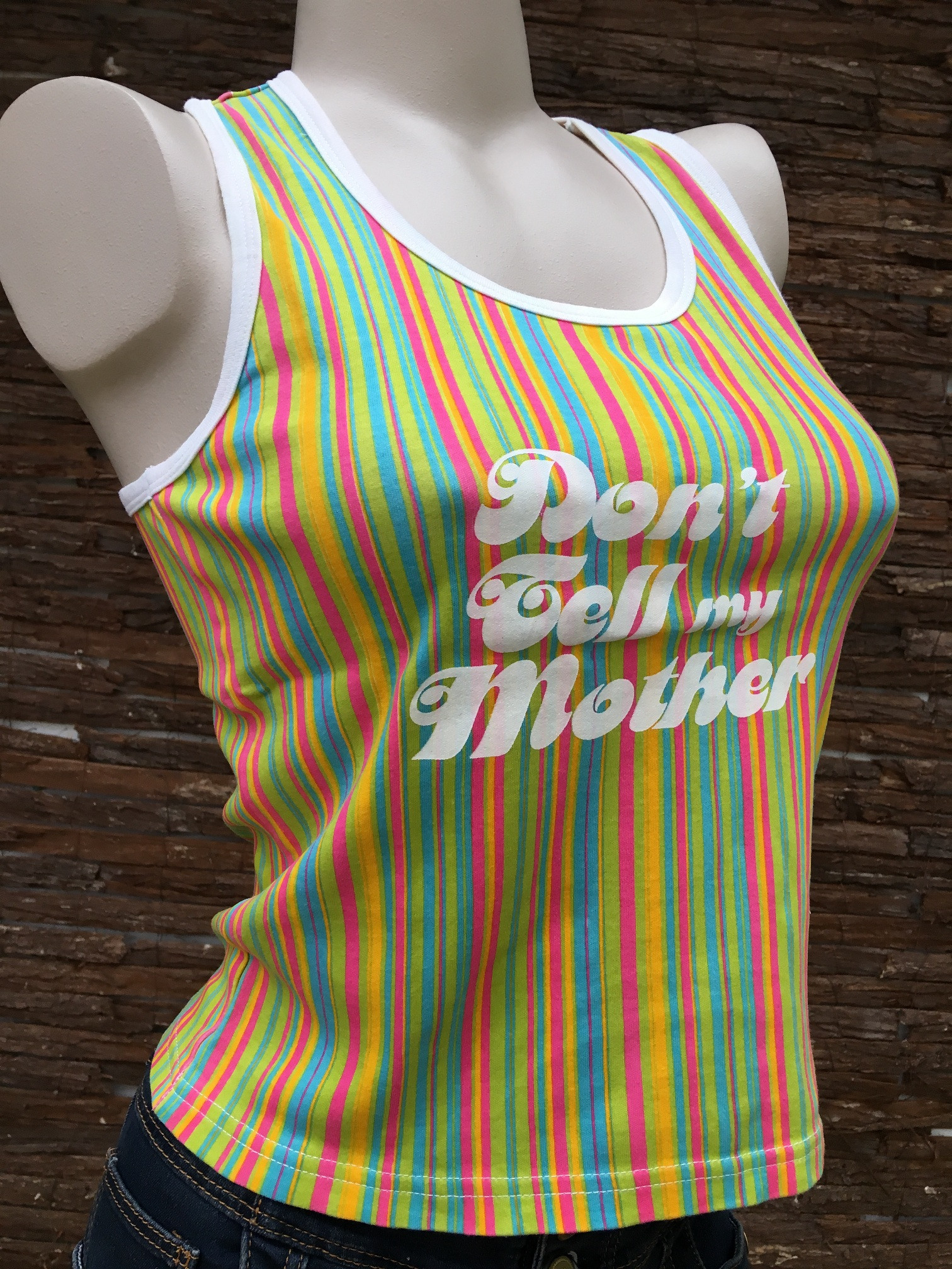 Tričko s nápisom Don´t tell my mother